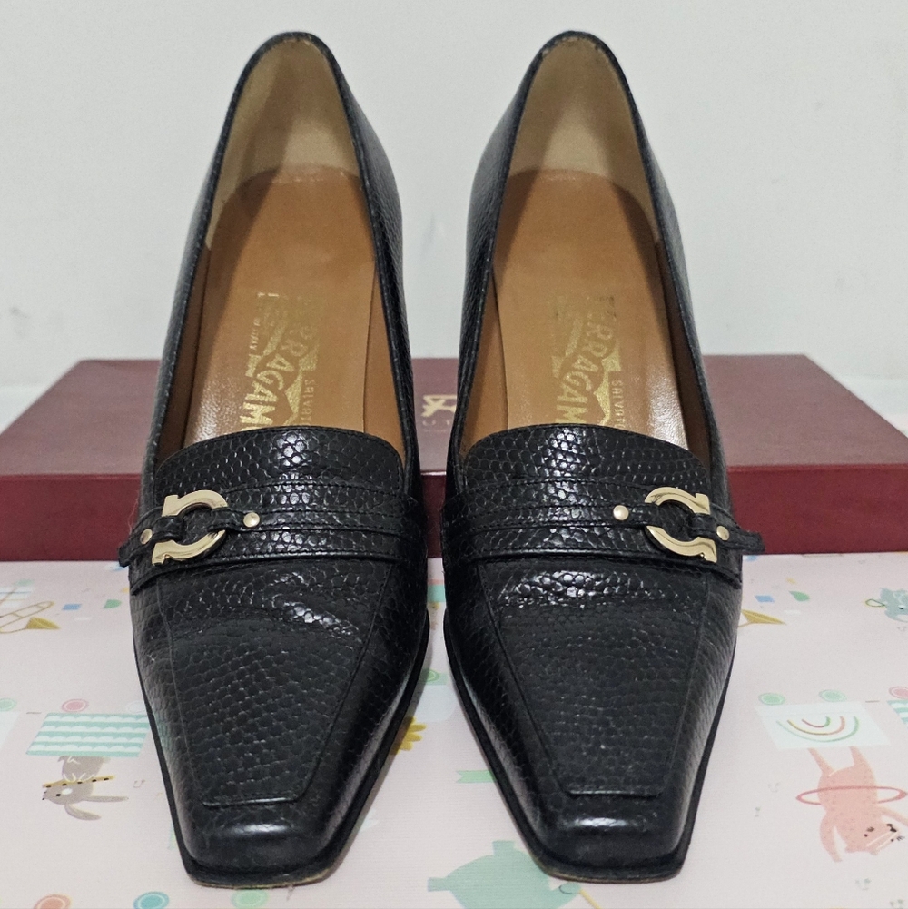 Salvatore Ferragamo Black Textured Loafers Size 6